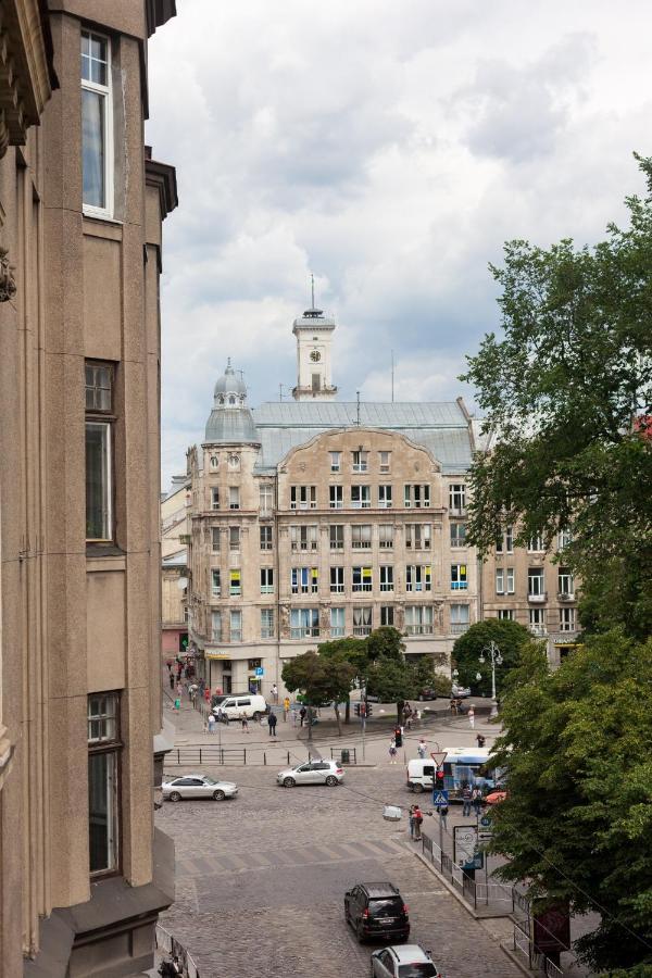 Leogrand Three Bedrooms Vip Apartments On Kniazia Romana 12 Lviv Luaran gambar
